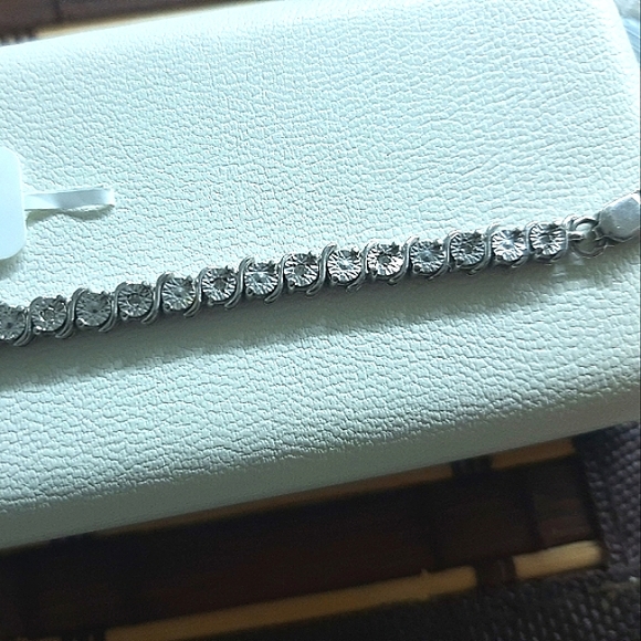 1/8ct Diamond Sterling Silver Tennis Bracelet - Picture 4 of 5